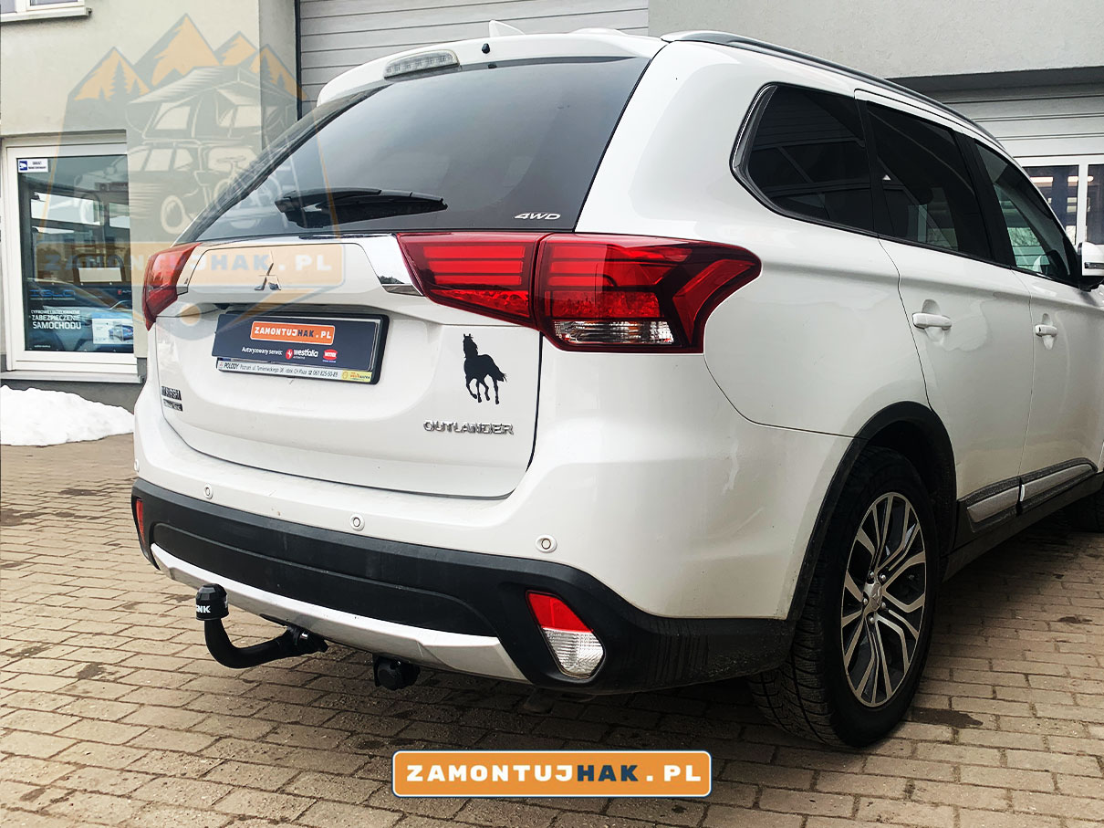 montaż haka brink w Mitsubishi